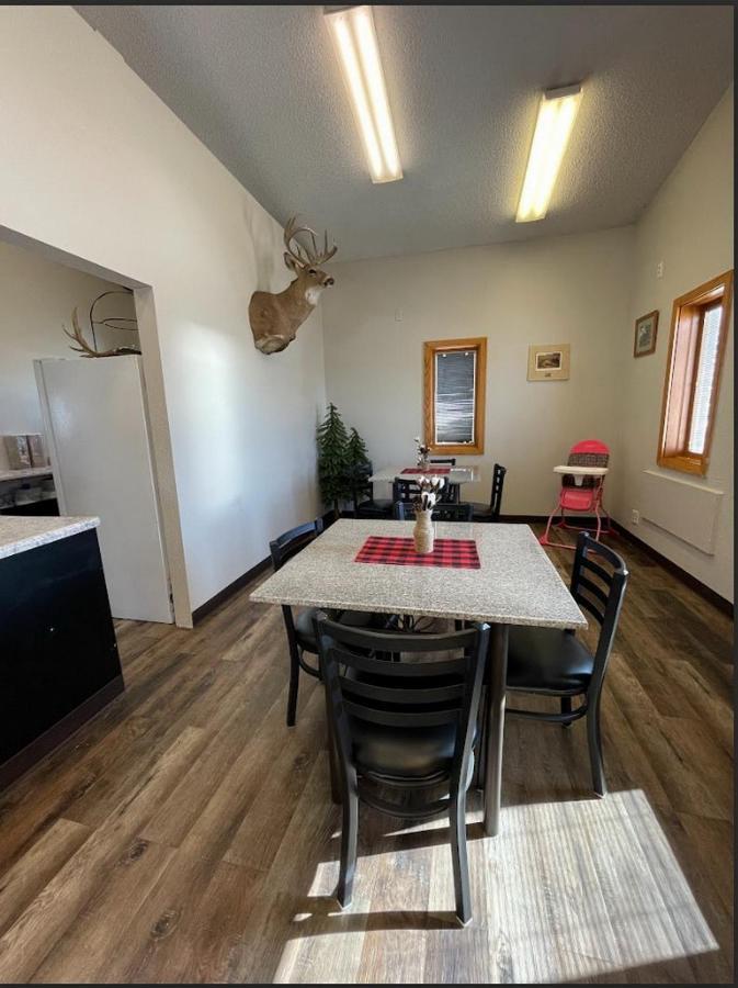 Glendive Lodge エクステリア 写真